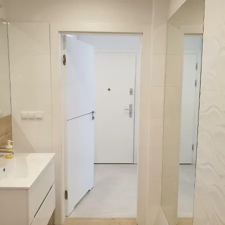 Yacht Apartament Nowy, Blisko Morza I Centrum Apartment Kolobrzeg